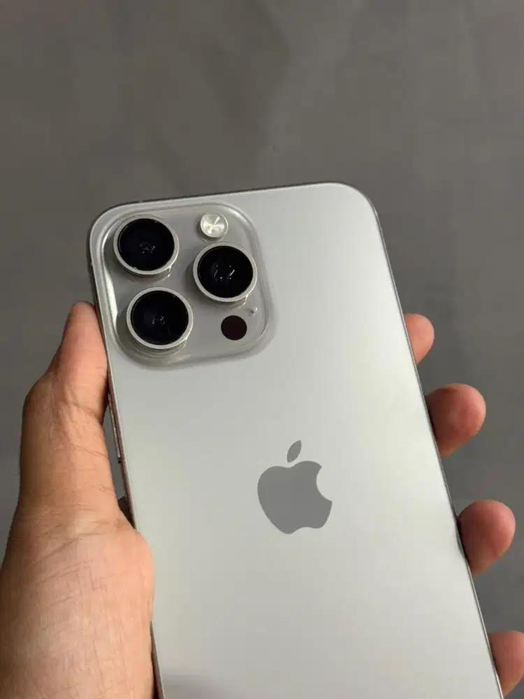 iPhone 15 Promax 256gb ex Garansi Resmi Indonesia