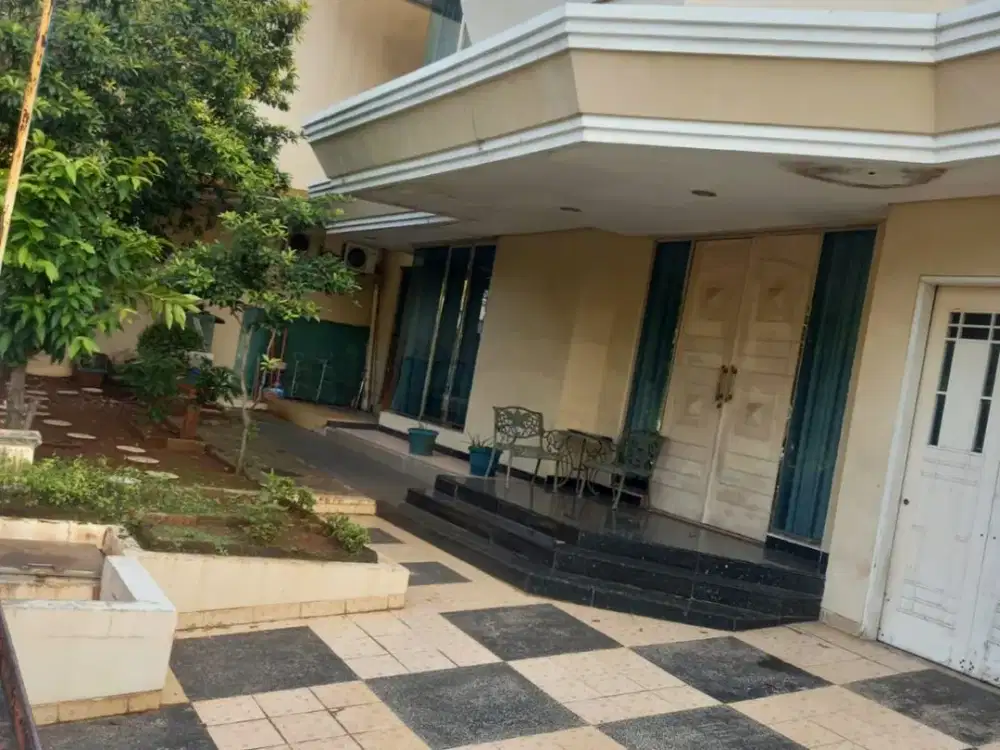 Rumah Mewah Bukit Gading Villa Lingkungan Elite & Asri Bu