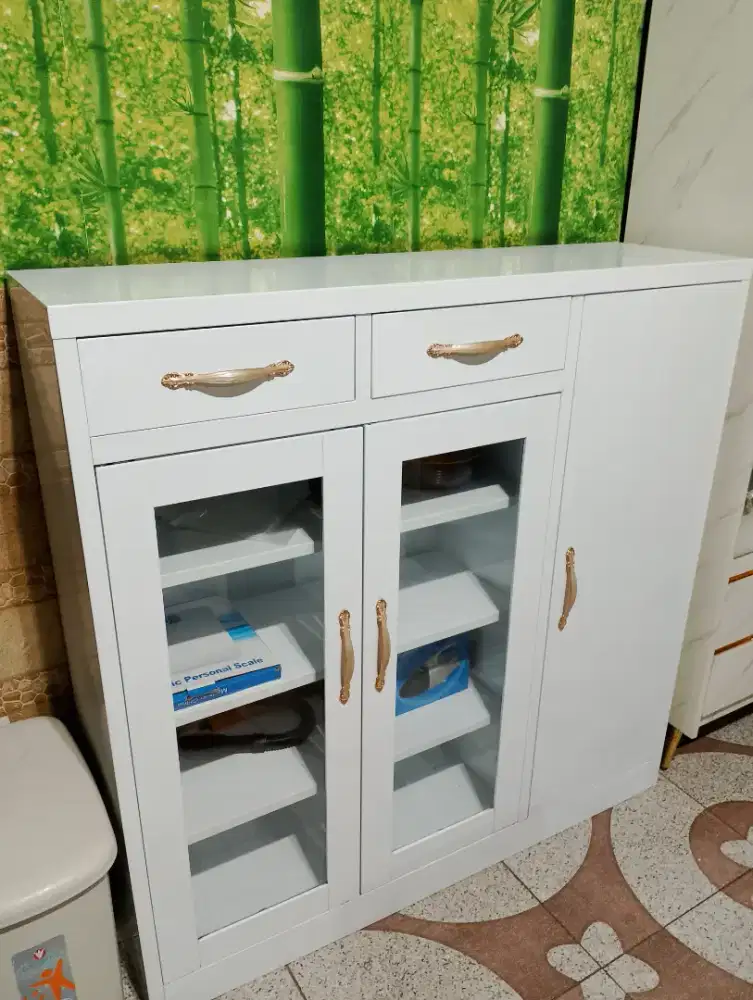 Lemari pakaian Sepatu Tas