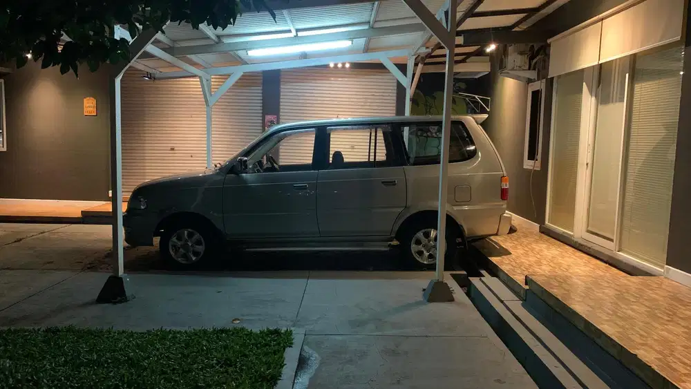 Toyota Kijang 2000 Bensin