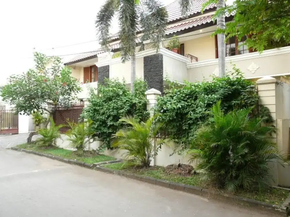 Dijual Rumah Besar Mewah di Bintaro Jaya Sektor 9