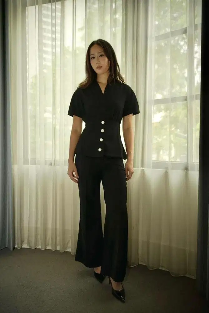 one set wanita warna hitam