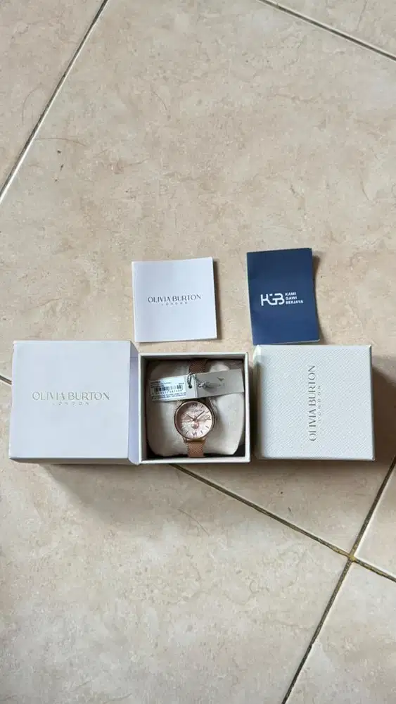 Jam Tangan Olivia Burton Lucky Bee Midi Glitter Dial & Rose Gold Mesh