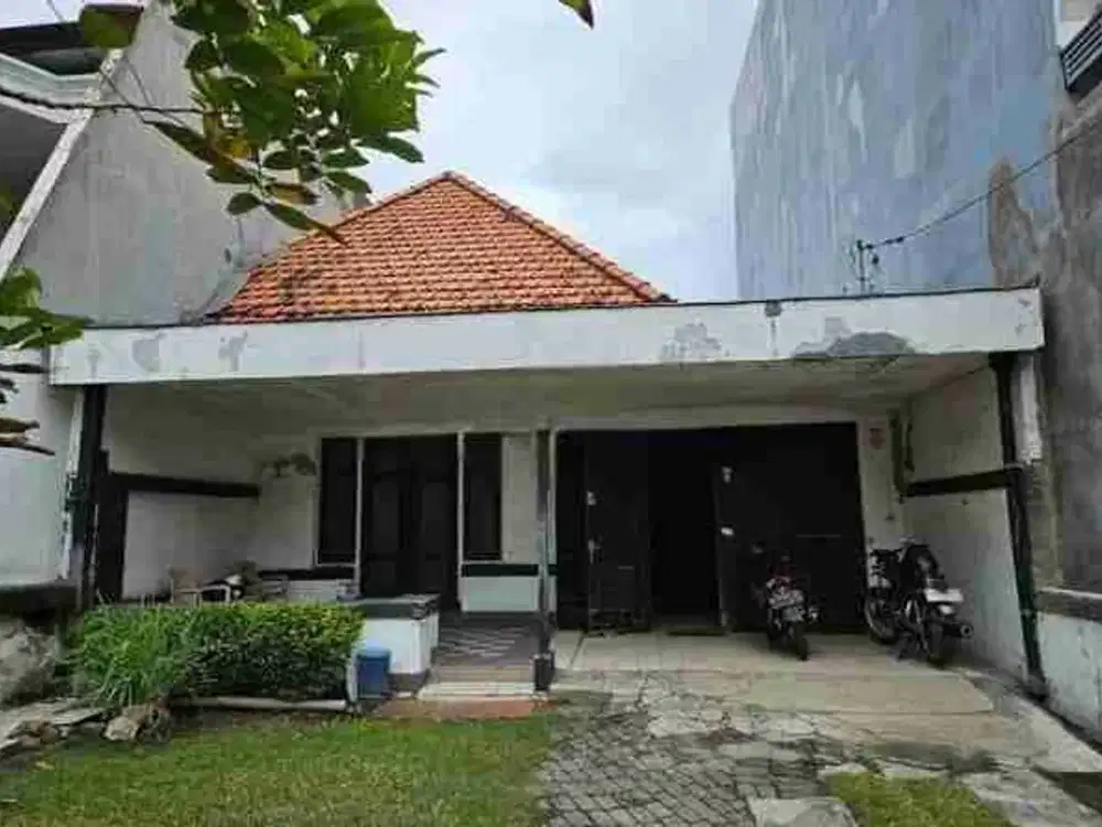 Dijual Rumah Strategis di Jl Trunojoyo Surabaya Pusat