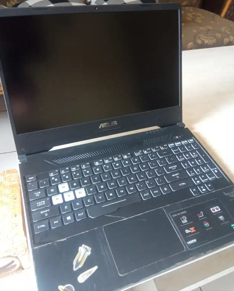 LAPTOP GAMING/GRAFIS