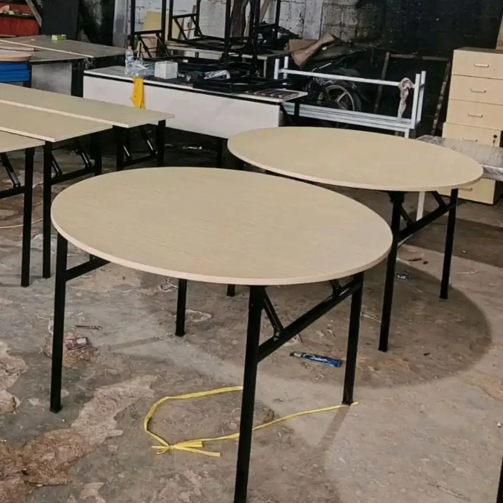 Meja bulat ibm lipat