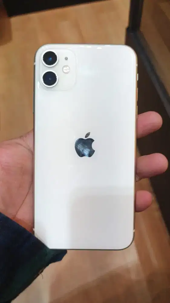 iPhone 11 64GB White iBox BH 86% Full Fungsi Normal