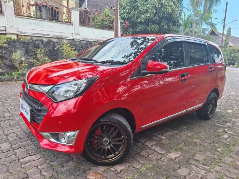 Low KM Daihatsu Sigra 1.2 R Bensin-MT 2018 KTKL