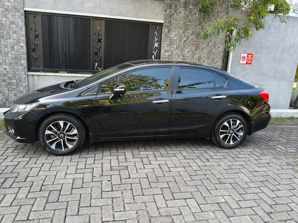 Honda Civic 2015 Bensin