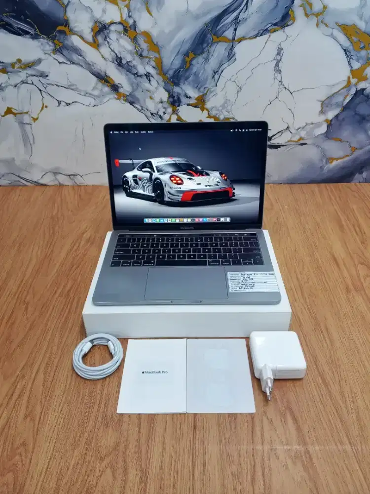 MacBook Pro Retina 13 2018 Core i5 / 8 GB / 512 GB Touchbar