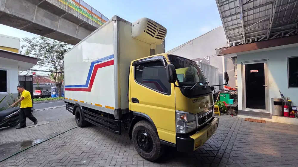 Mitsubishi Colt Diesel FE 74 N E4 136PS 6R Box Thermoking SV600 - 2023