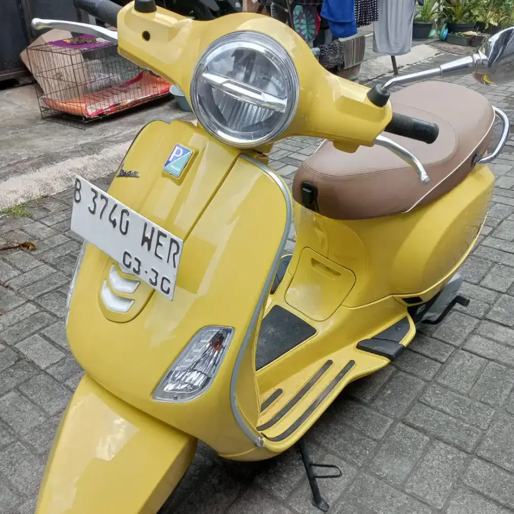 Vespa LX i-get 125 2024