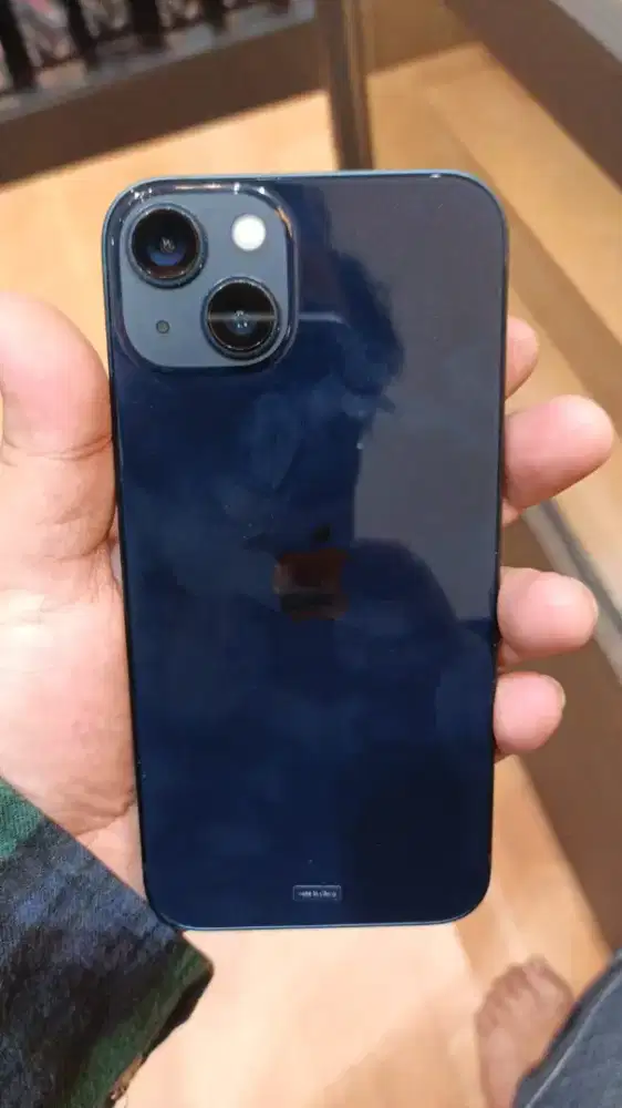 iPhone 13 128GB Midnight Blue iBox Fullset Mulus Garansi Aktif