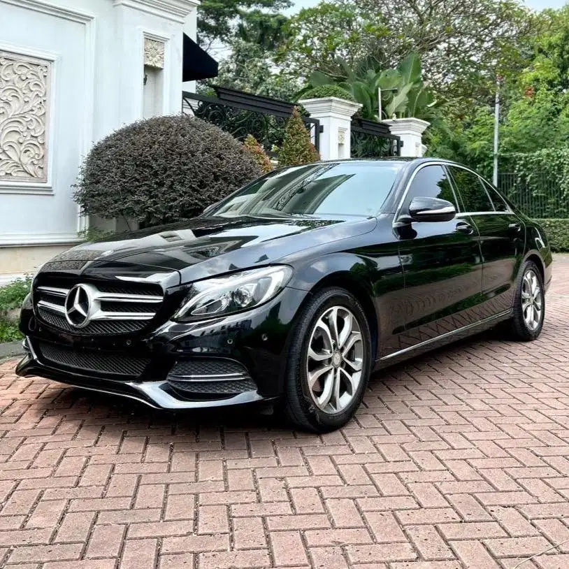 (CASH) Mercedes Benz C200 AVG W205 2015