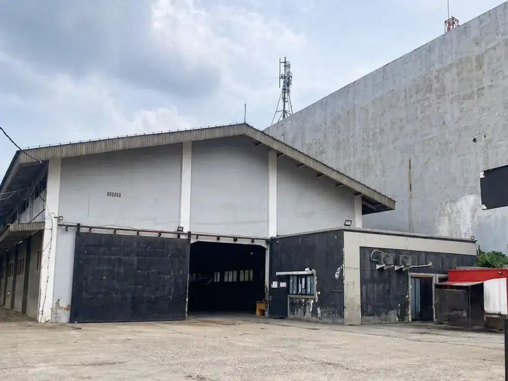 Gudang Gandeng Pulogadung 3300m2 SHM Strategis Kawasan Industri