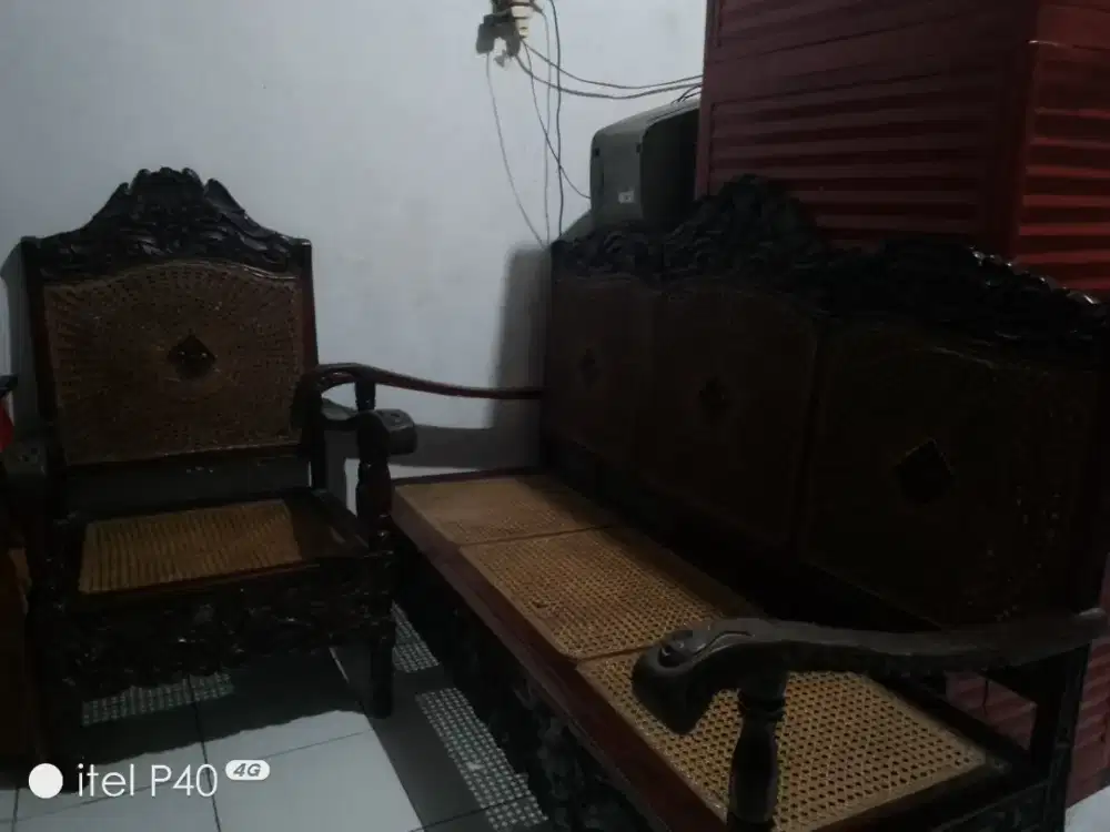 Kursi jati rotan ukir