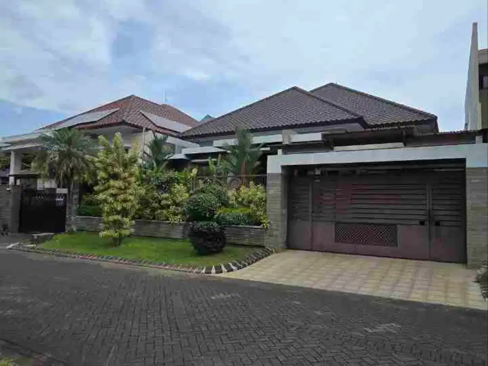 Dijual Rumah Sangat Terawat Di Perumahan Elite Istana Dieng Malang