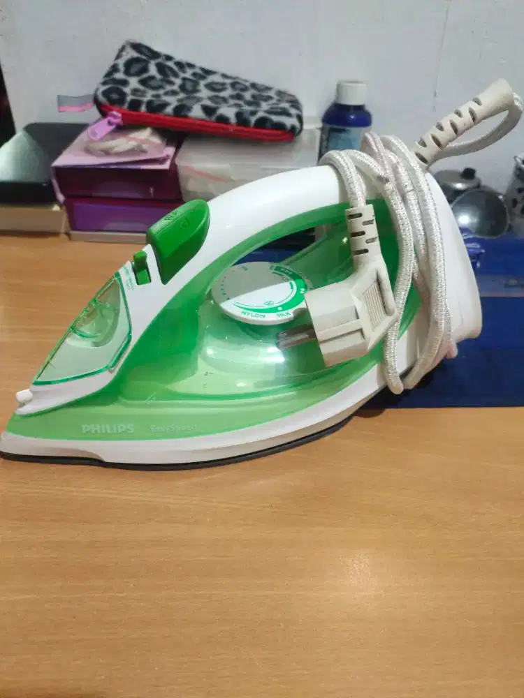 Setrika uap merk Philips kondisi baik