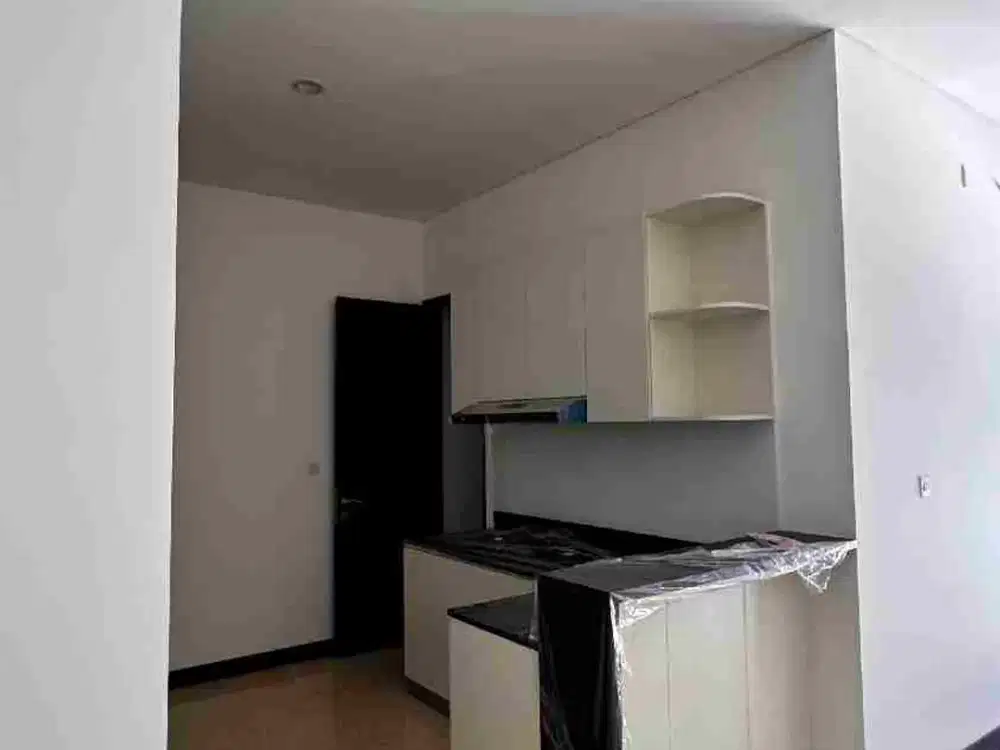 RUMAH  BARU HIERA BSD 3 LANTAI