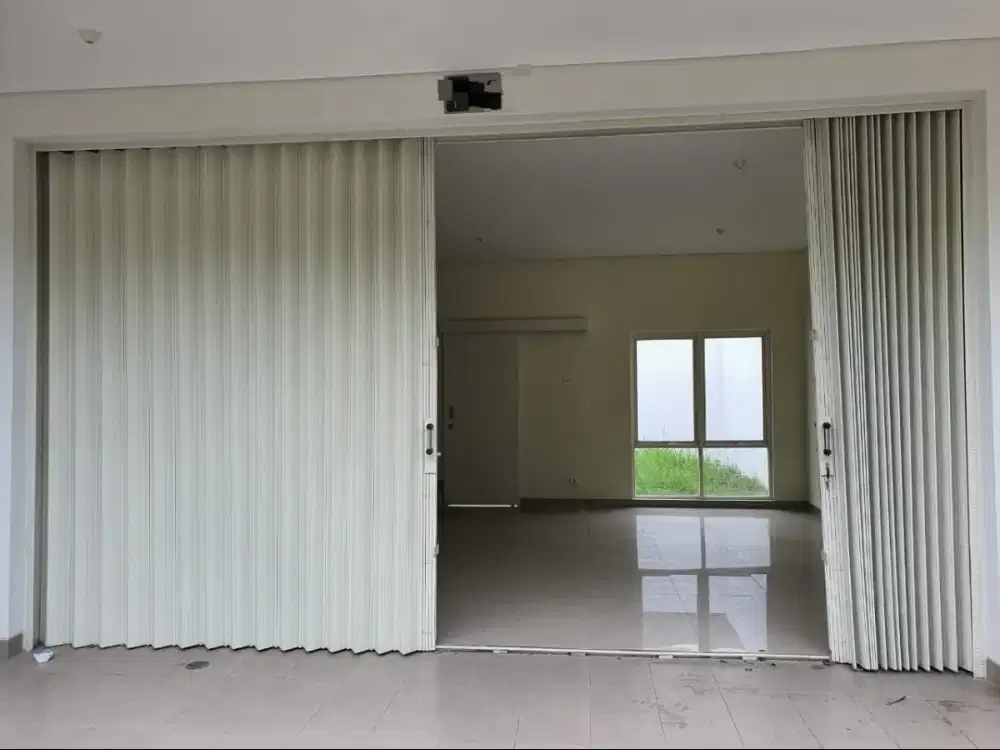 Ruko 2 Lantai Siap Usaha di Harapan Indah 2, Bekasi