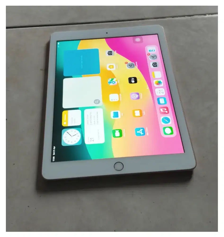 iPad Gen 6th Wi-Fi 32GB Normal Mulus Banget