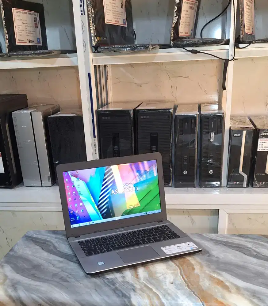 LAPTOP ASUS  X441U INTEL CORE i3 SUPER MULUS