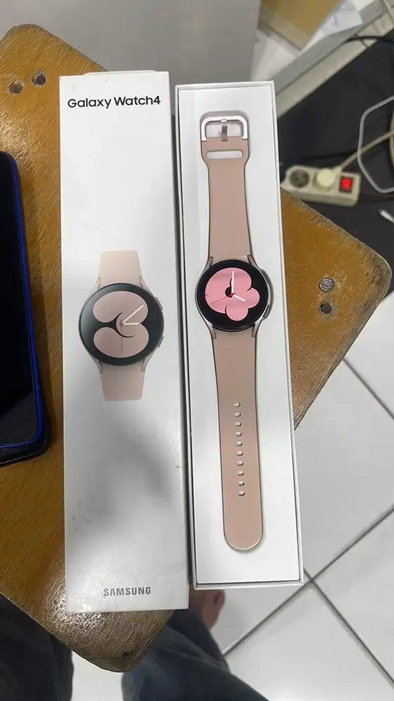 Galaxy watch 4 ukuran 40mm mulus