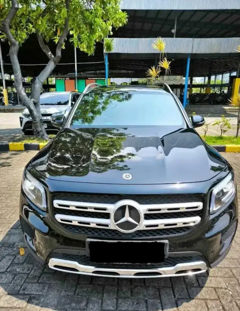 DI JUAL MOBIL PRIBADI MARCEDES BENZ GLB200 2022