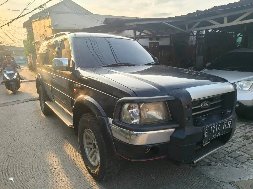 CASH 98 jt Nego! Ford Everest XLT 4x2 Matic Diesel 2006