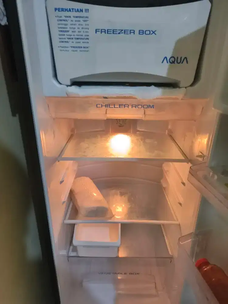 Kulkas aqua d190 ds