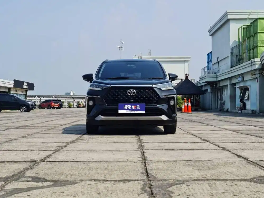 Toyota Avanza Veloz Q TSS MATIC 1.5 AT 2023 Hitam KM 23RB