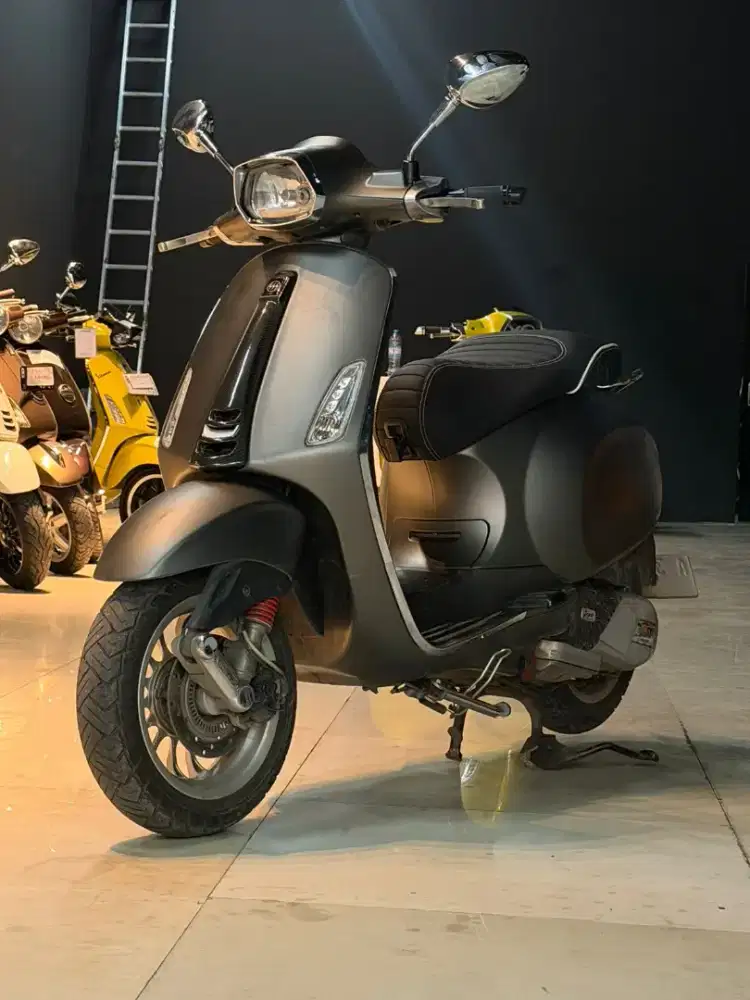 PIAGGIO VESPA SPRINT 150 IGET ABS MURAH BERGARANSI MESIN