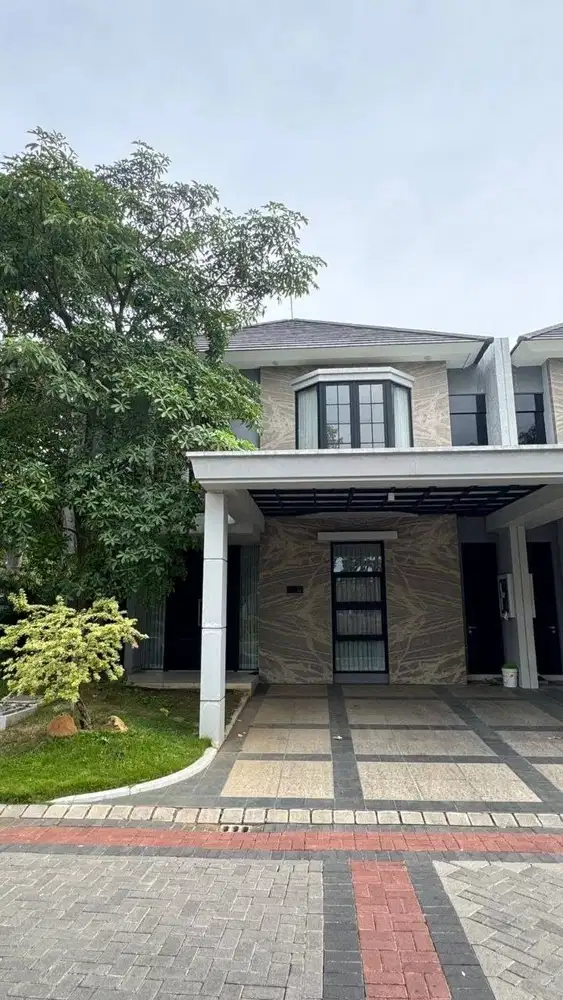 Dijual Rumah Murah Pakuwon City Aruba Villa 2 Lantai Semi Furnish