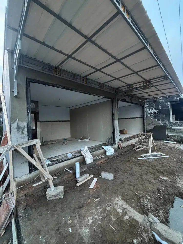 DIKONTRAKAN TOKO UKURAN 4.5x5M JALAN RAYA DENPASAR SINGARAJA BATURITI