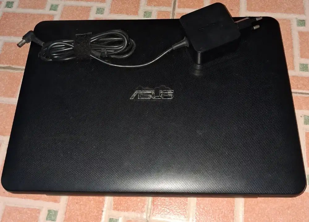 LEPTOP ASUS X454Y
