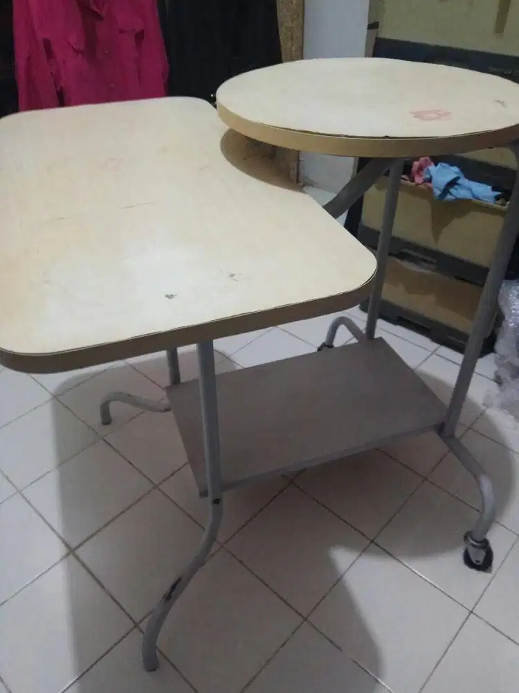 Meja Komputer / Laptop Good Condition