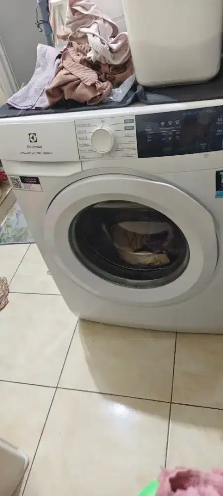 MESIN CUCI ELECTROLUX 9KG