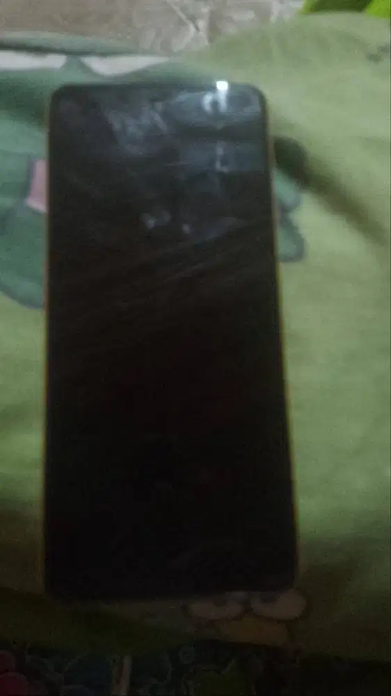 jual nubia neo 3 5g dengan keadaan mulus, lengkap, garansi ada.