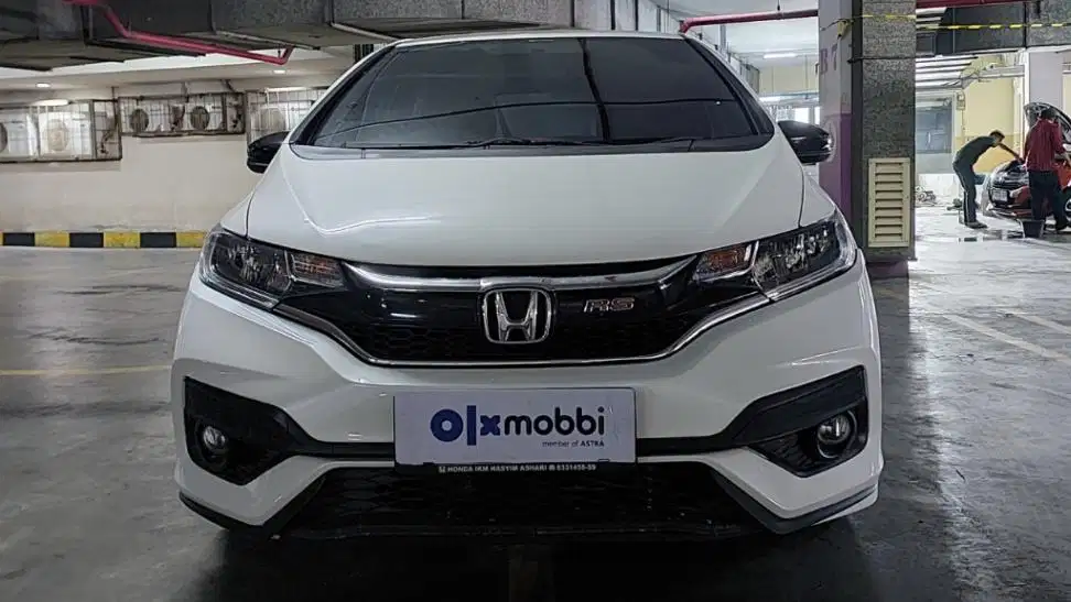 TDP 10JT, Honda Jazz 1.5 RS Bensin-AT Putih 2018