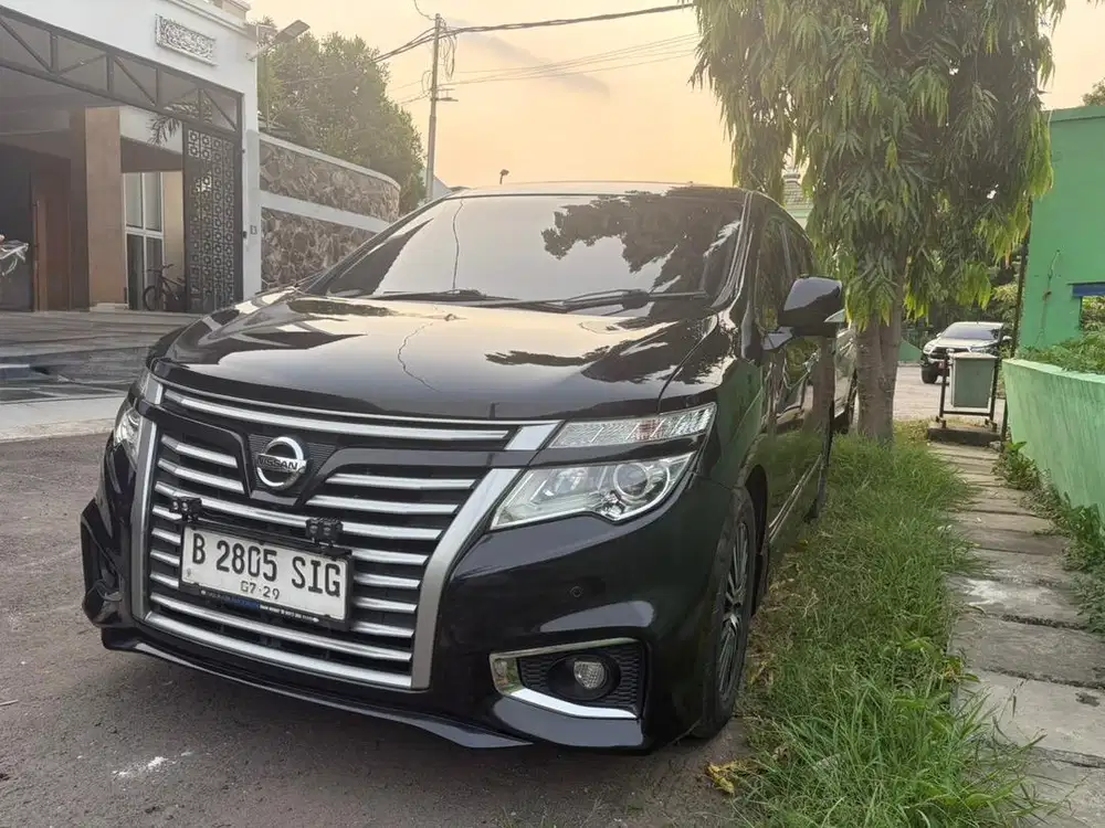 Nissan Elgrand High Ways Star 2.5