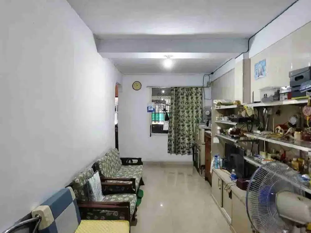 jual rumah mangga besar dekat st Yoseph luas 114m hanya 2.5M nego tipis