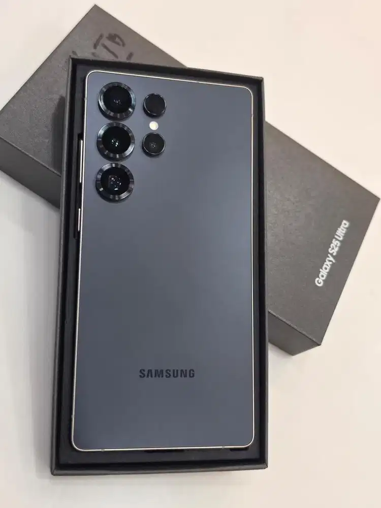 Samsung S25 Ultra 5G 12/1 TB like new