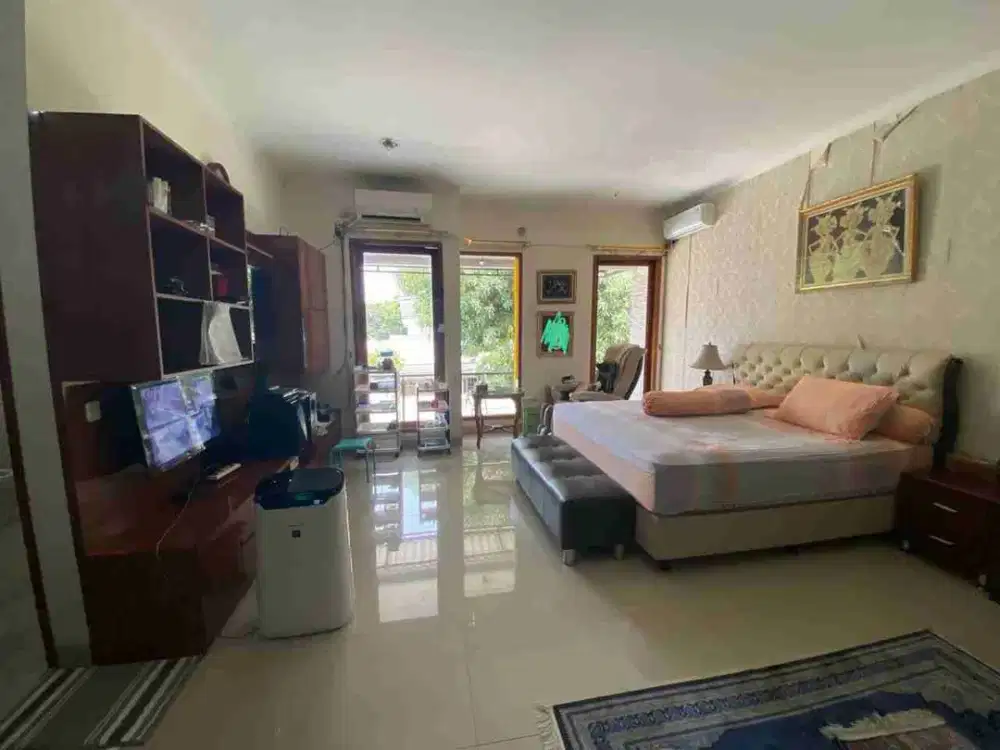 turun harga rumah 2 lantai komersil area bisa utk kantor