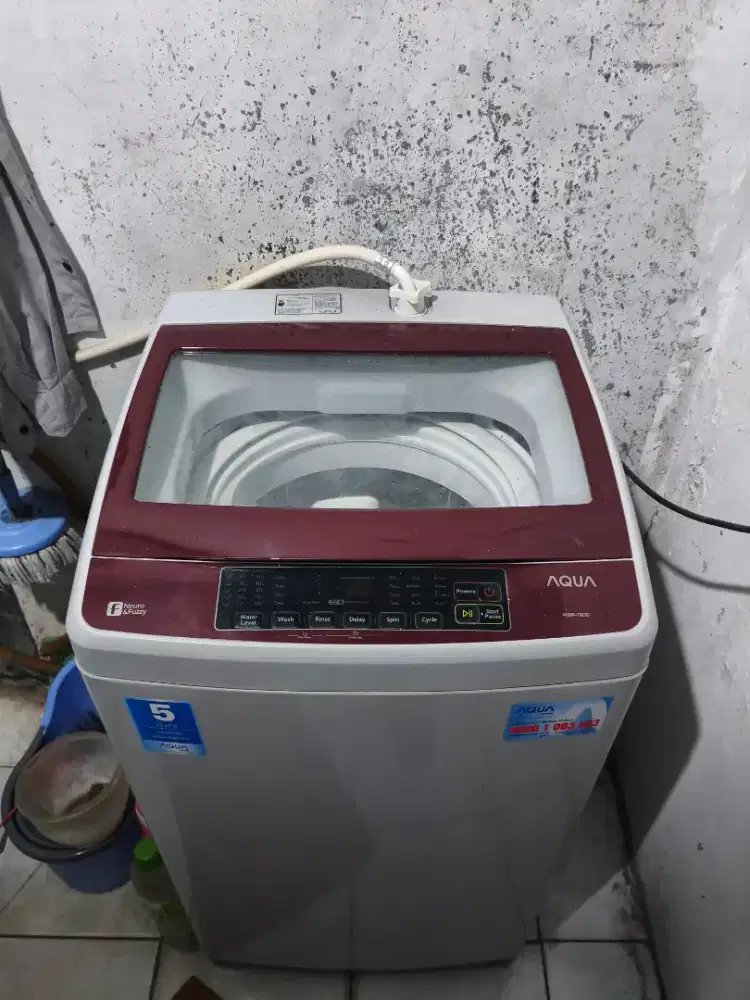 Mesin cuci Aqua AQW-78DD