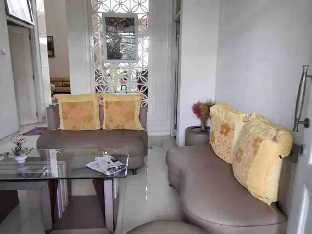 DIJUAL RUMAH 2 lantai Lokasi Pucang Indah Sidoarjo Kota lokasi strategis