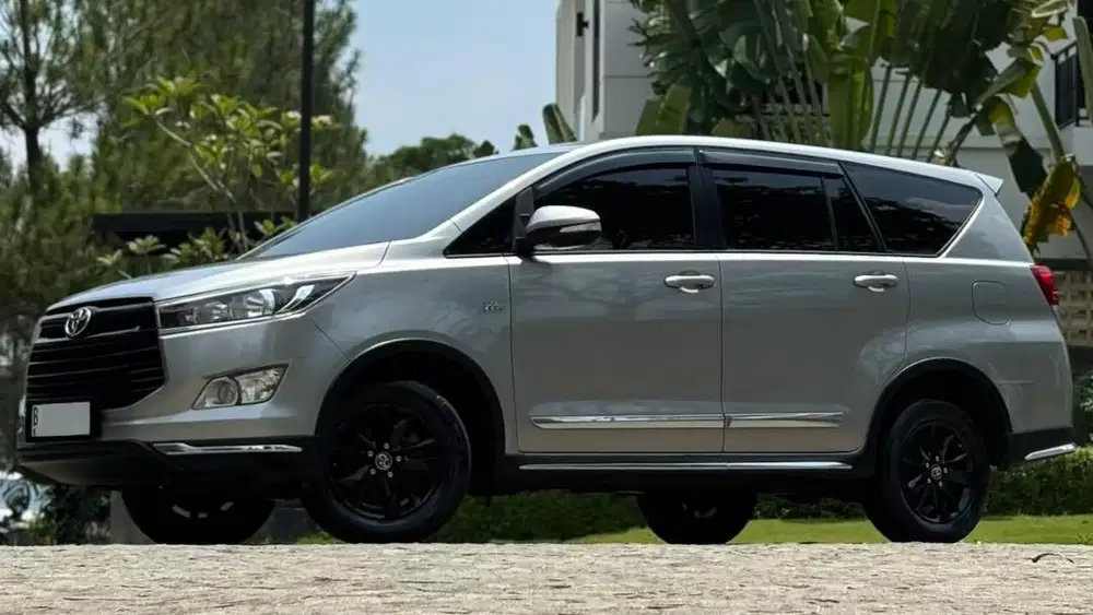 Innova reborn 2.0 G A/T up venturer
