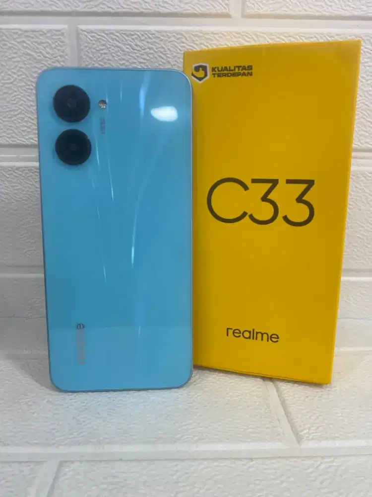 Realme C33 4/64 full set grs resmi