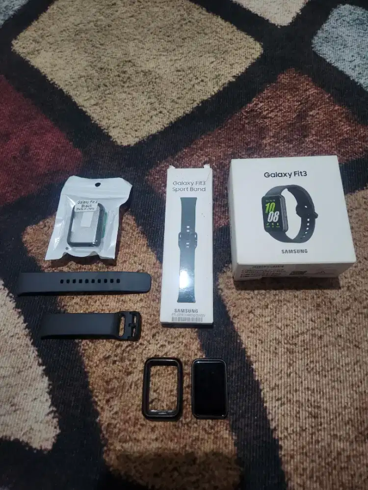 Galaxy fit 3 gray / black