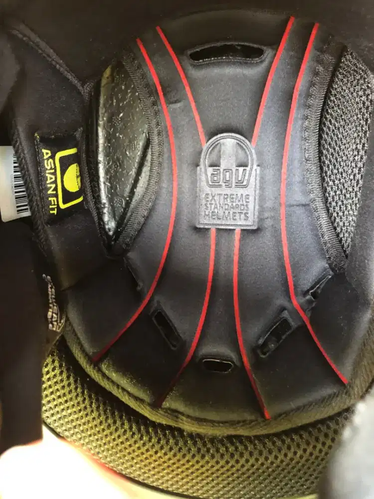 helm agv k1
matt black

kondisi 99% 
jrg pakai