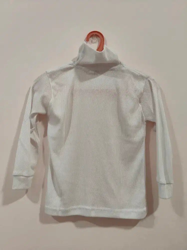 Kaos anak HnM wrn putih lengan pjg